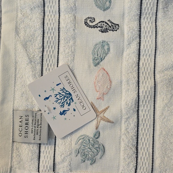 Ocean Shores 2 PC Hand Towels White - Picture 2 of 3